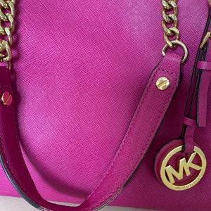 Michael Kors Handbag fuschia
